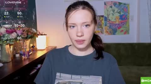 hanahwoods online show from April 25, 2026, 2:58 am