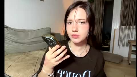 Snapshot of hanahwoods chatting on July 22, 2026, 6:54 pm hanahwoods online show from July 22, 2026, 6:54 pm