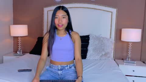 Hanna online show from April 15, 2026, 2:02 pm