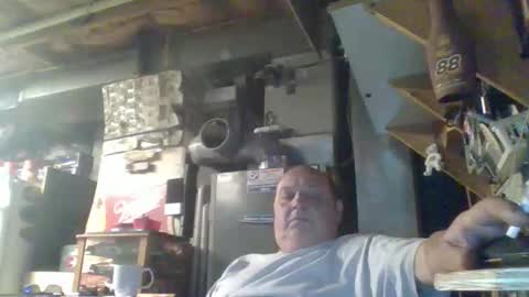Snapshot of handiemanhere chatting on May 3, 2026, 4:02 pm naked man online show from May 3, 2026, 4:02 pm