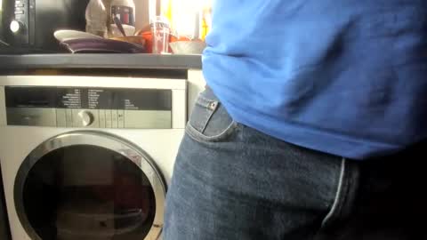 Snapshot of handncocknocum chatting on February 10, 2025, 11:36 am handncocknocum online show from February 10, 2025, 11:36 am