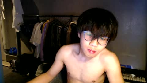 handsome_mannn online show from June 11, 2026, 8:07 pm