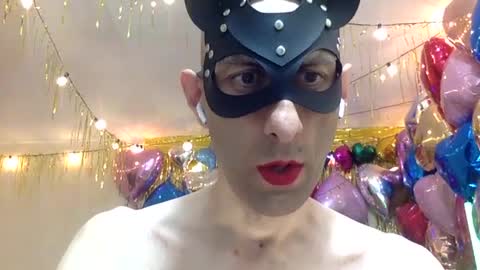 Snapshot of handsomealfie chatting on July 18, 2026, 6:56 pm HandsomeAlfie online show from July 18, 2026, 6:56 pm