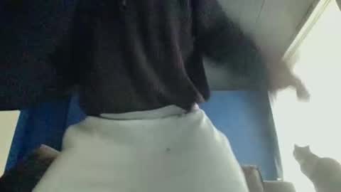 handsomeguy4ever online show from October 26, 2025, 9:48 am