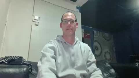 Snapshot of handsomeguy4ever chatting on March 15, 2026, 8:37 pm handsomeguy4ever online show from March 15, 2026, 8:37 pm