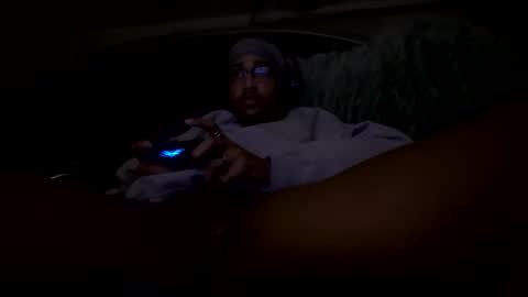 handsomehasen online show from April 4, 2026, 5:27 am