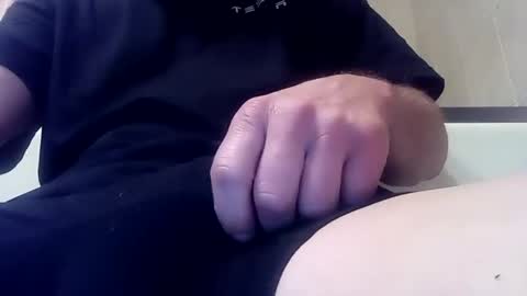 handsumload_11 online show from January 26, 2025, 12:05 am