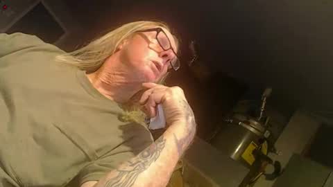 Snapshot of handyman5303 chatting on November 22, 2025, 10:47 am Handystudman online show from November 22, 2025, 10:47 am