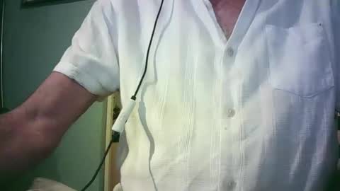 handymanforyou177322 online show from October 5, 2025, 11:24 pm