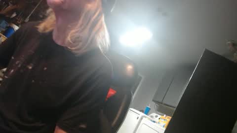 Snapshot of handystud33 chatting on May 30, 2026, 3:42 pm handystud33 online show from May 30, 2026, 3:42 pm