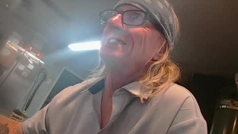 Snapshot of handystud33 chatting on June 18, 2026, 6:46 am handystud33 online show from June 18, 2026, 6:46 am