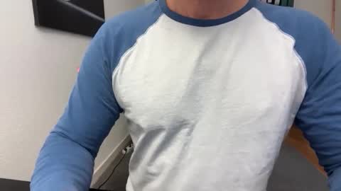 hanky online show from November 12, 2025, 7:42 am