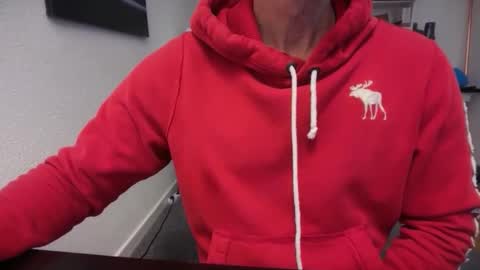 hanky online show from February 9, 2026, 10:08 am