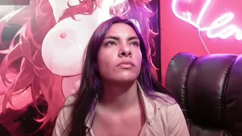 Hanna online show from November 12, 2025, 5:13 pm