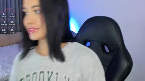 hanna online show from November 8, 2025, 11:43 am