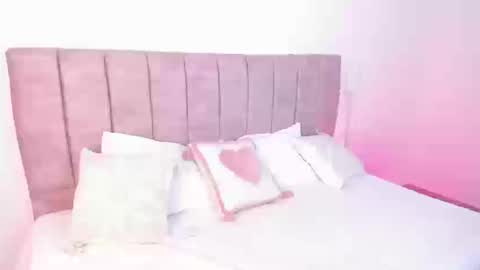 hanna_bunny15 online show from September 12, 2025, 9:04 pm