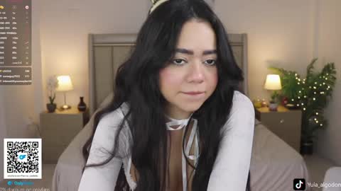 Snapshot of hanna_costtello chatting on January 8, 2025, 7:45 am hanna_costtello online show from January 8, 2025, 7:45 am