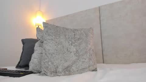 hanna_gomeez online show from December 18, 2025, 7:09 pm