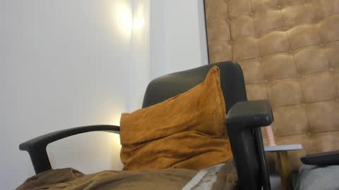 Snapshot of hanna_jadidi chatting on January 27, 2025, 6:41 am Hanna online show from January 27, 2025, 6:41 am