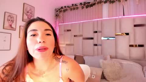 Hanna Klover online show from February 25, 2026, 4:00 am