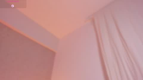 Hanna Lee online show from May 27, 2026, 12:13 pm