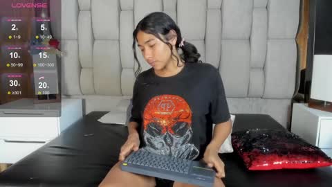 Hanna lens online show from December 21, 2024, 2:15 pm