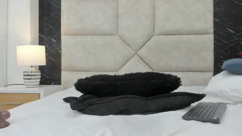 Hanna lens online show from March 4, 2025, 9:43 pm