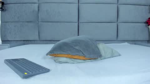 Hanna lens online show from November 24, 2025, 11:04 pm