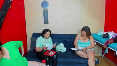 Hanna online show from November 4, 2025, 1:38 am