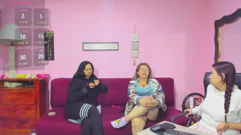 Hanna online show from November 20, 2025, 2:01 am