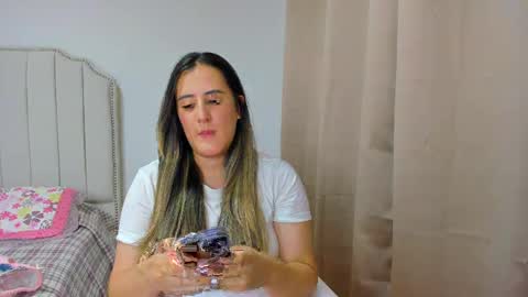 Hanna online show from November 18, 2025, 9:08 pm