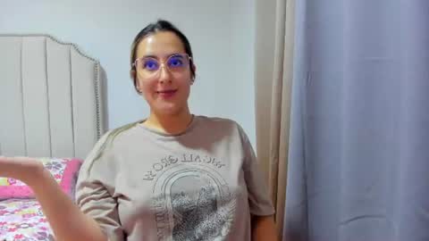 Snapshot of hannaa86 chatting on July 7, 2026, 11:31 pm Hanna online show from July 7, 2026, 11:31 pm