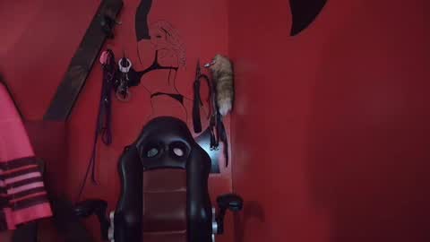 Hanna online show from September 11, 2025, 3:12 pm