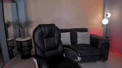  Hanna Connor  online show from October 7, 2025, 11:40 am