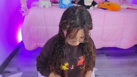 hannacutegod online show from February 4, 2026, 5:02 am