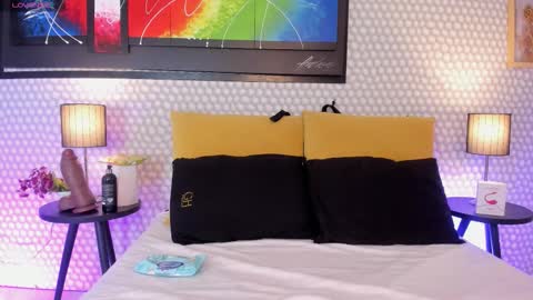 Hanna online show from December 15, 2025, 4:28 am