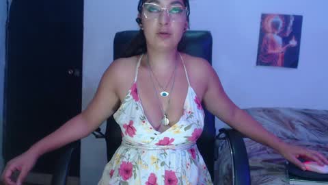 Snapshot of hannafalls chatting on June 1, 2026, 12:12 am SARA online show from June 1, 2026, 12:12 am