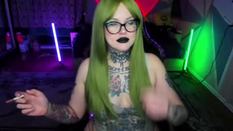 Snapshot of hannah_chaos chatting on March 4, 2025, 7:32 pm Hannah online show from March 4, 2025, 7:32 pm