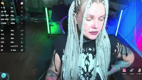 Snapshot of hannah_chaos chatting on October 13, 2025, 7:52 am Hannah online show from October 13, 2025, 7:52 am