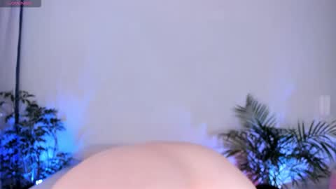 Hannah online show from November 1, 2025, 6:04 am