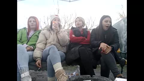 Rose online show from January 30, 2025, 6:56 am