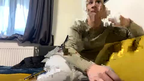 Rose online show from March 9, 2025, 3:27 pm