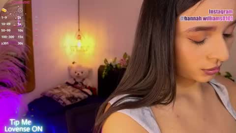 Hannah Williams online show from November 16, 2025, 8:25 pm