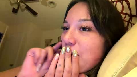 hannahbbgirl online show from March 3, 2026, 5:46 am
