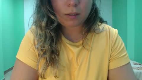 hannahevans2 online show from April 22, 2026, 2:36 am