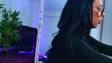 Snapshot of hannahpiercee chatting on March 2, 2026, 7:15 am Hannah online show from March 2, 2026, 7:15 am