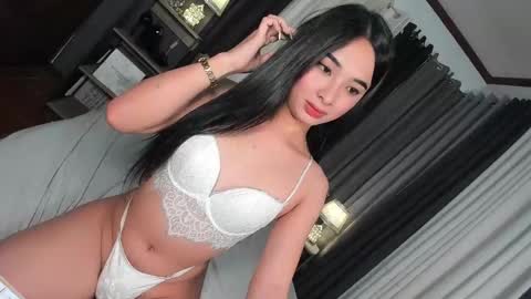 Hannah online show from January 20, 2025, 2:22 am