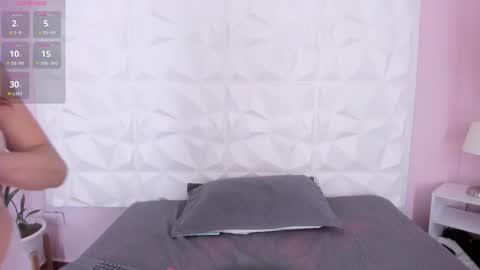 hannahtoons_ online show from October 12, 2025, 3:16 am