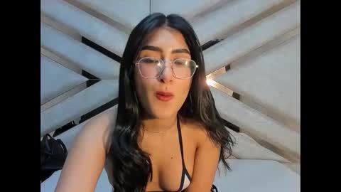 Hanna online show from November 19, 2025, 5:07 am