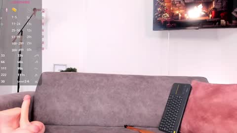 Hanna Os online show from December 17, 2024, 3:17 pm